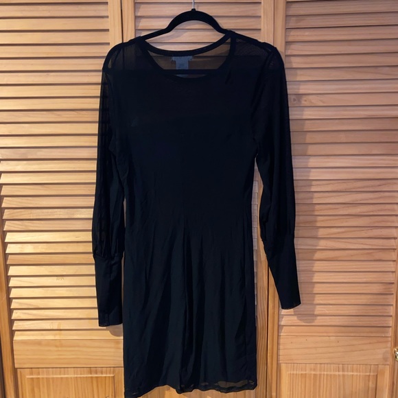 Black Dress - Picture 5 of 6